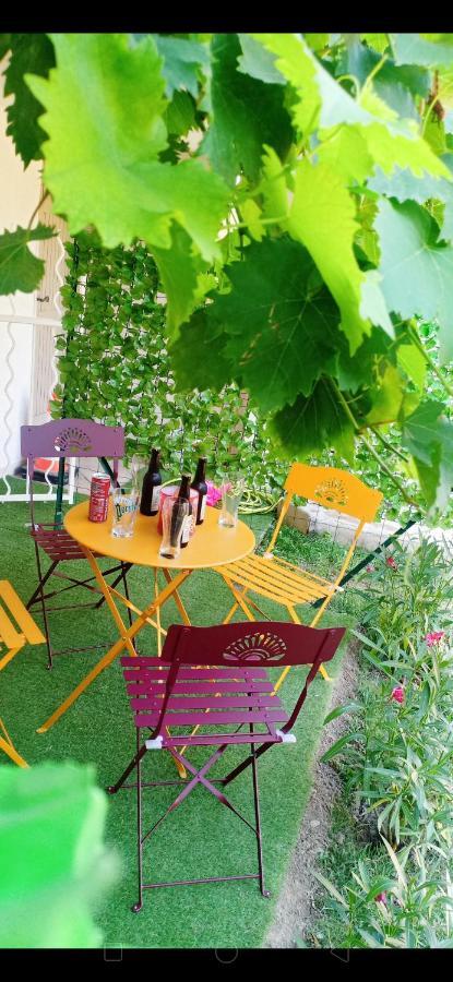 Le Jad Joli F2 Proche Gare, Arenes Avec Terrasse Privee Διαμέρισμα Νιμ Εξωτερικό φωτογραφία